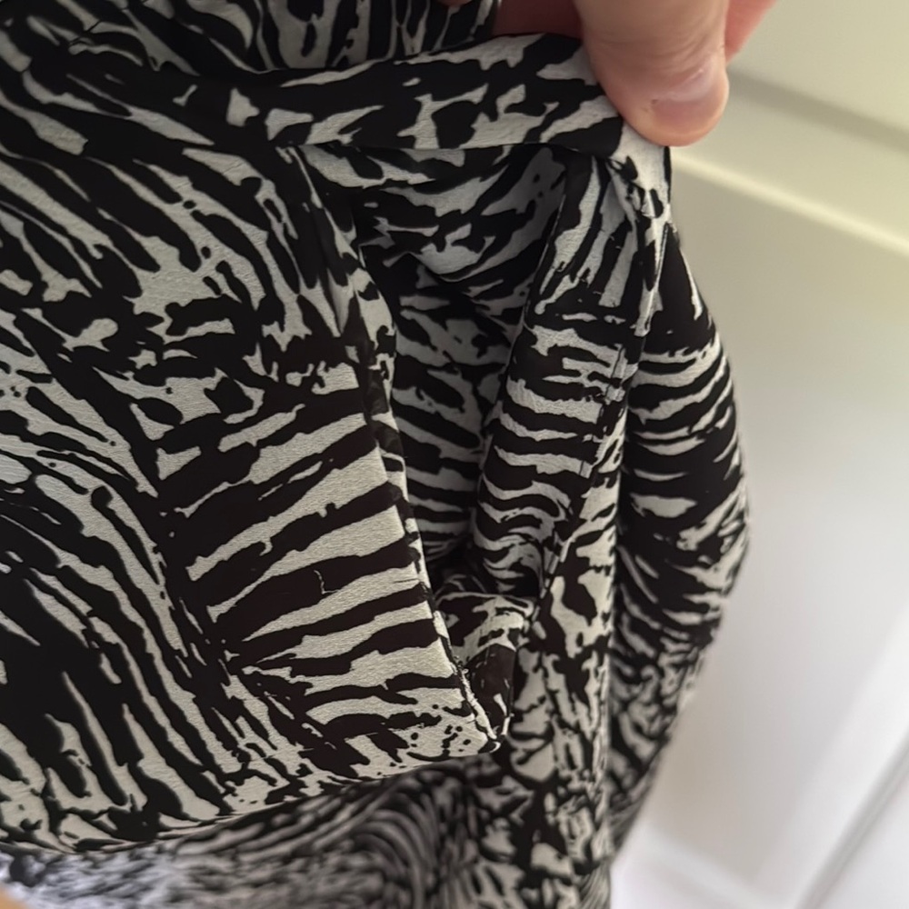 BCBGeneration Ruffles Dress - Picture 4 of 10